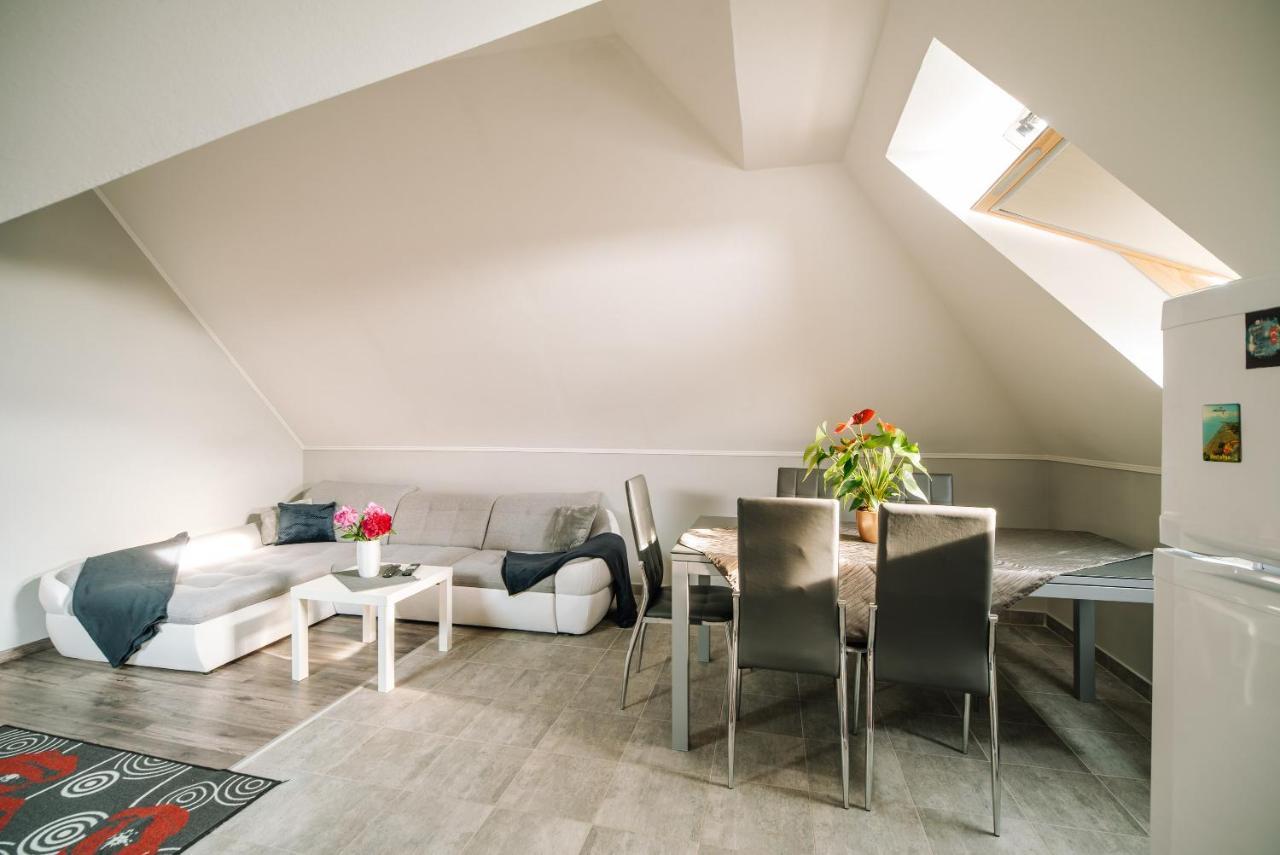 Buzavirag Apartman Keszthely Exterior foto
